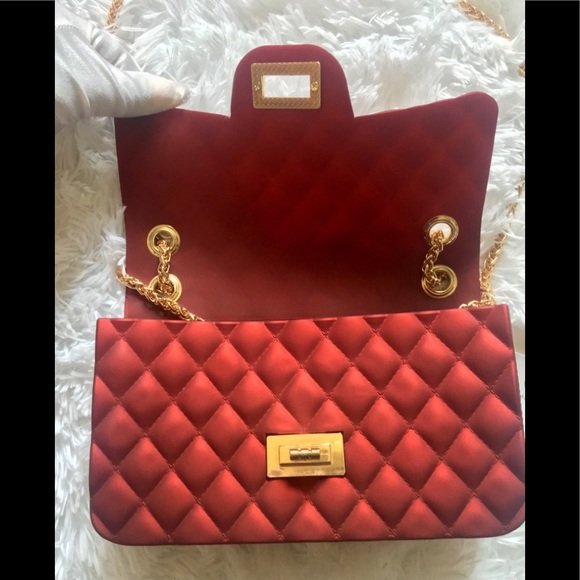 🌹RED🌹QUILTED  Jelly Crossbody/Shoulder Bag NWT🏷 - Picture 10 of 15